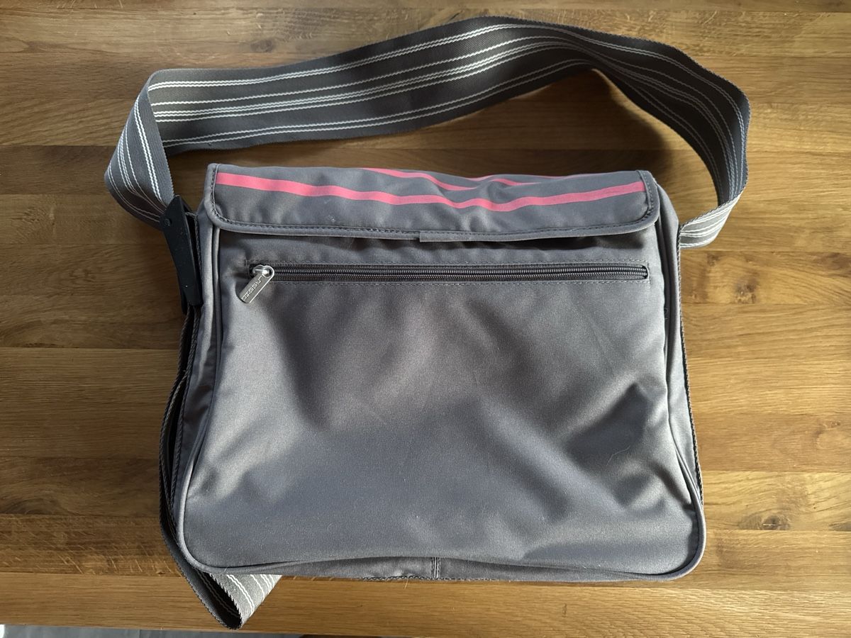 Borse: Neuwertige Babytasche – Nuovo (secondo la descrizione) da Frauenkappelen venduto da leola1973 1