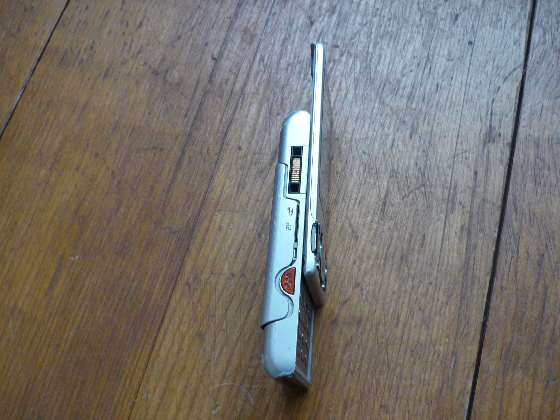 Ericsson Handys / Smartphones: Vintage Handy - Sony Ericsson W995 silber - TOP – Gebraucht aus Beringen von Flatretriever 4