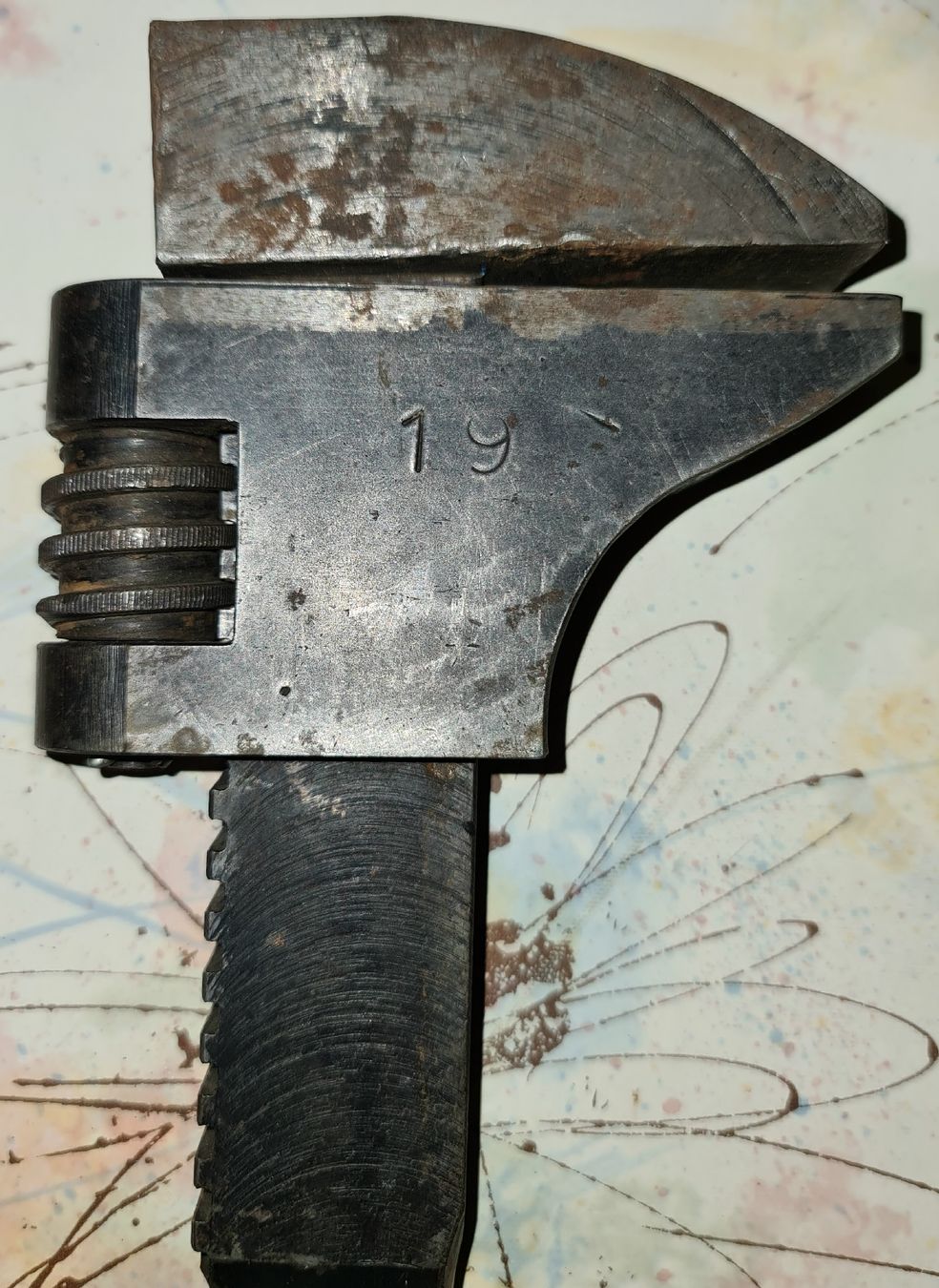 Tutti gli attrezzi: clé à molette ancienne – Usato da Cortaillod venduto da signep 2