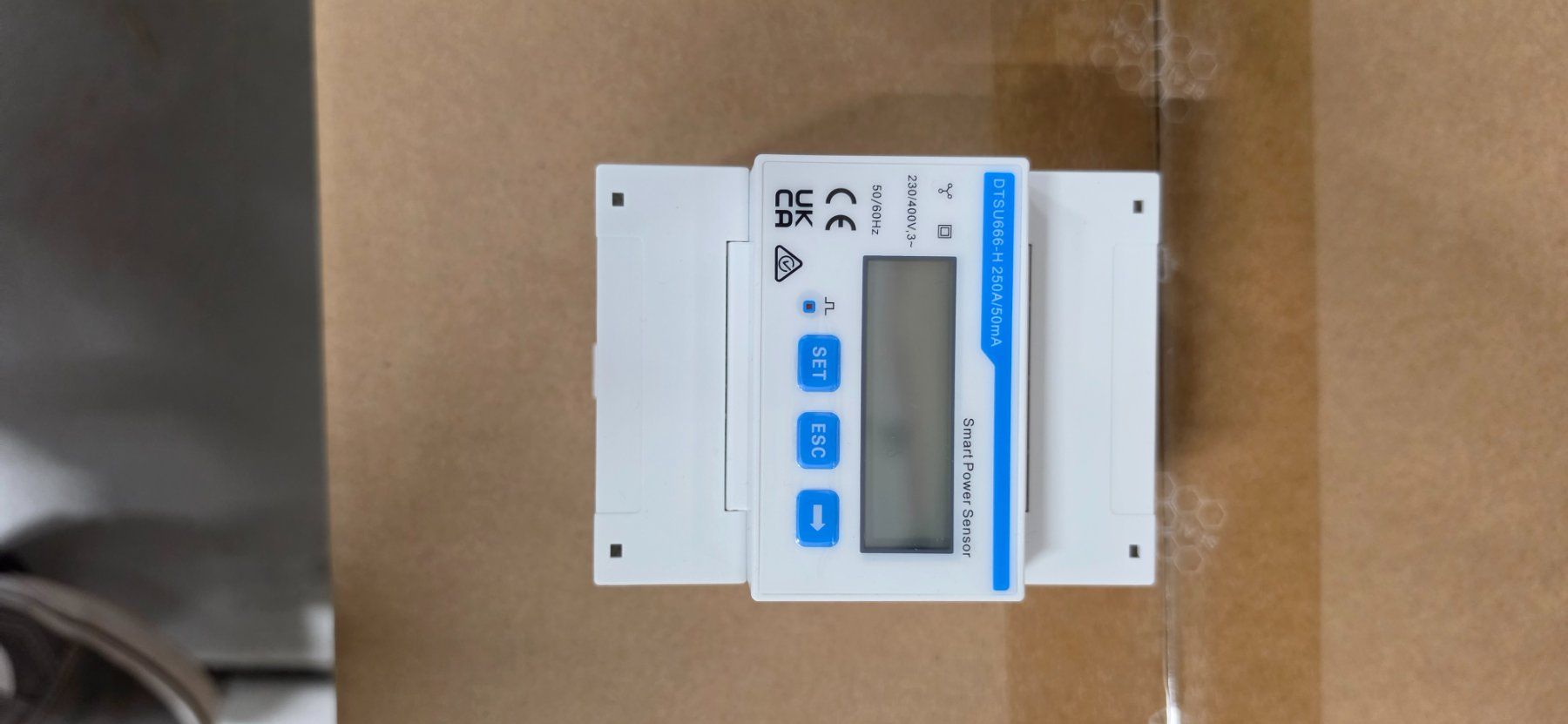 Mesurer: SM-DTSU666H-250 – Neuf (Voir description) à Luzern par Solarsense