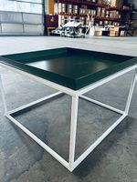 Couchtisch weiss/ grün matt