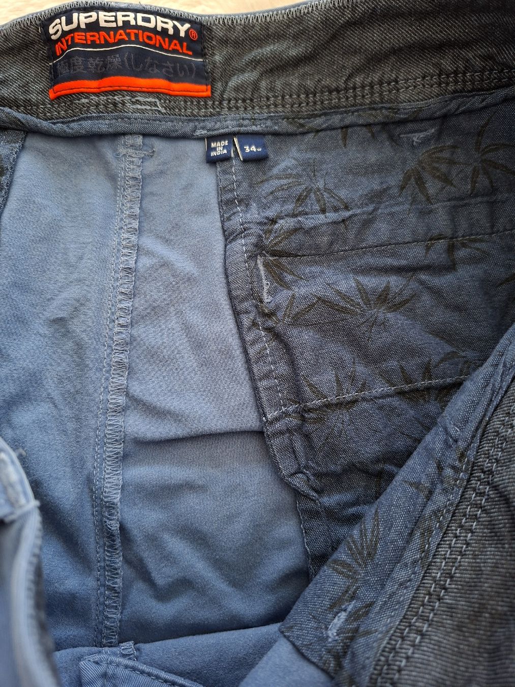Superdry Pantaloni: Superdry: Short d'été bleu, taille 34, – Usato da Renens VD venduto da ser_j2fn 4