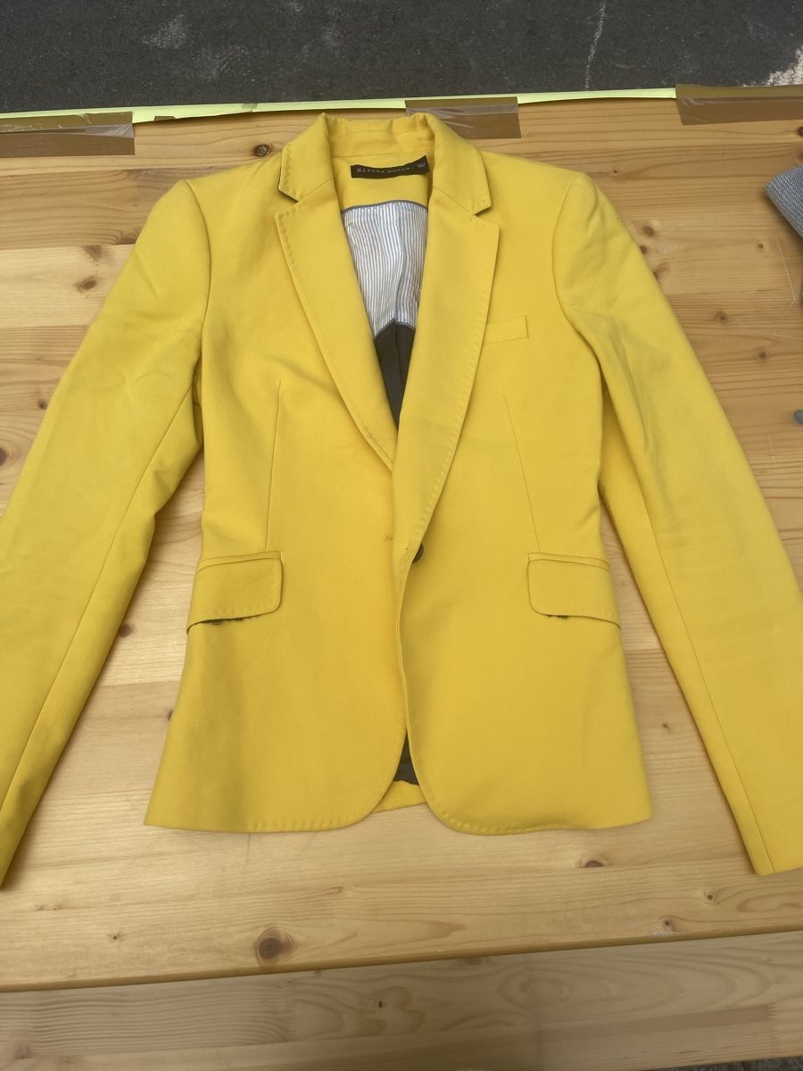 Zara Completi & Tailleur: Zara Blazer gr. S  – Usato da Luzern venduto da Cyrill81