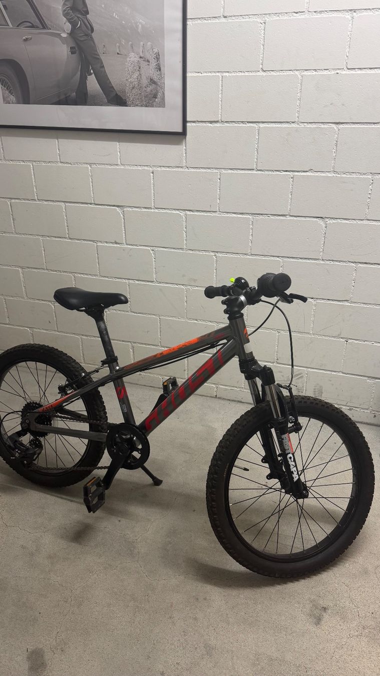 Biciclette: Kinderfahrrad – Usato da Unterengstringen venduto da RILORAMO