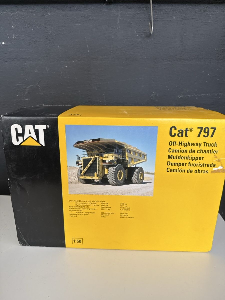 Kit di modellismo & Modellini statici: CAT 797F Muldenkipper Modell neuwertig – Usato da Näfels venduto da Meelis 2