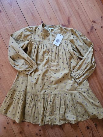 NEU Wunderschönes Herbstkleid pomp de lux (134)/140