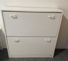 Schuhschrank, weiss, 2 Klappen, guter Zustand