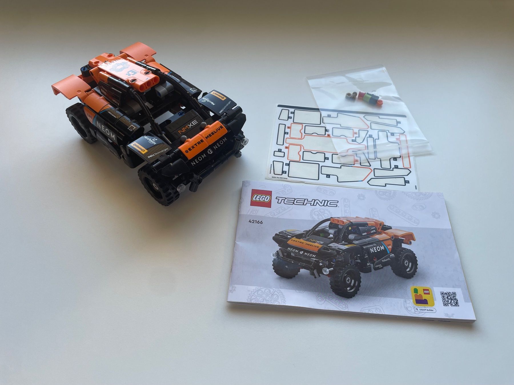 Lego Baukästen: Lego Technic - 42166 NEOM McLaren Extreme E Team – Gebraucht aus Walenstadt von GreenGoblin