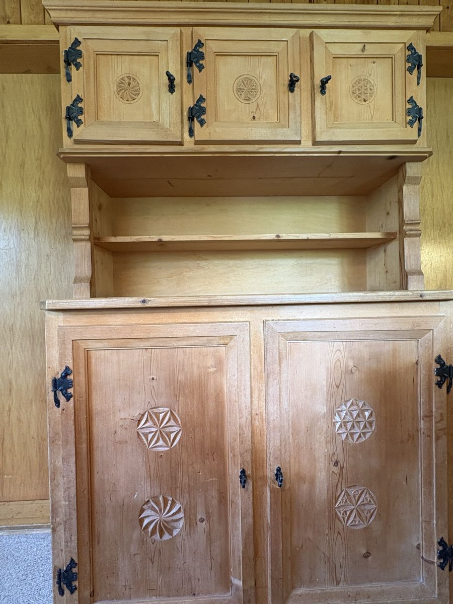 Buffets: Holzbüffet – D'occasion à Oberembrach par elf29 1