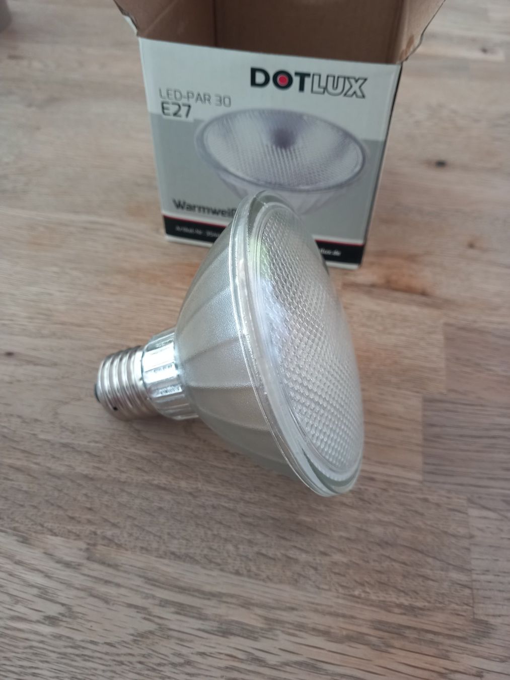 Lampen: LED PAR 30 /E27  2700K dimmbar – Neu und originalverpackt aus Thun von Beroshop