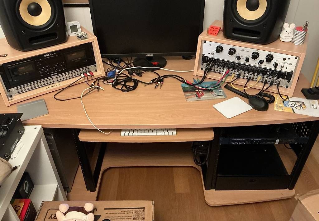 Tavoli: Tavolo studio musicale – Usato da Bellinzona venduto da Yoichi 1