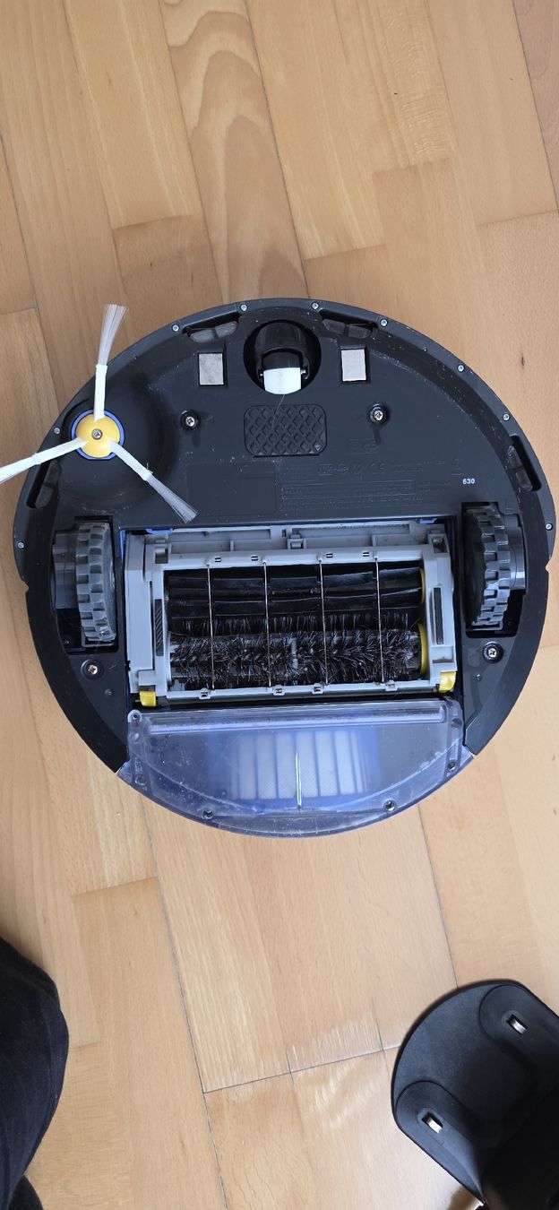 Irobot Aspirapolveri & Accessori: IRobot Roomba 630 Staubsaugerroboter – Usato da Suhr venduto da Design_by_Debi 1