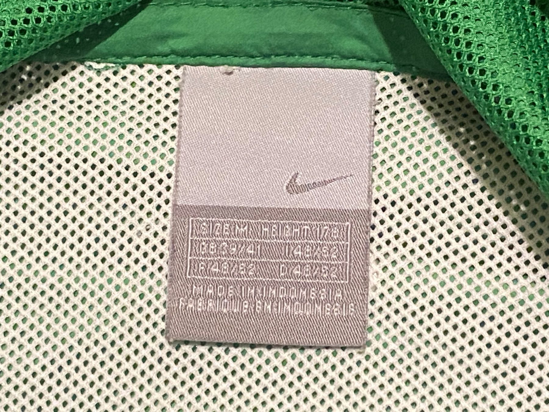 Nike Jacken: ORIGINAL NIKE JACKE AIR MAX ON AIR 1987 MEDIUM – Neu (gemäss Beschreibung) aus Zürich von TRIKOTKAISER 4