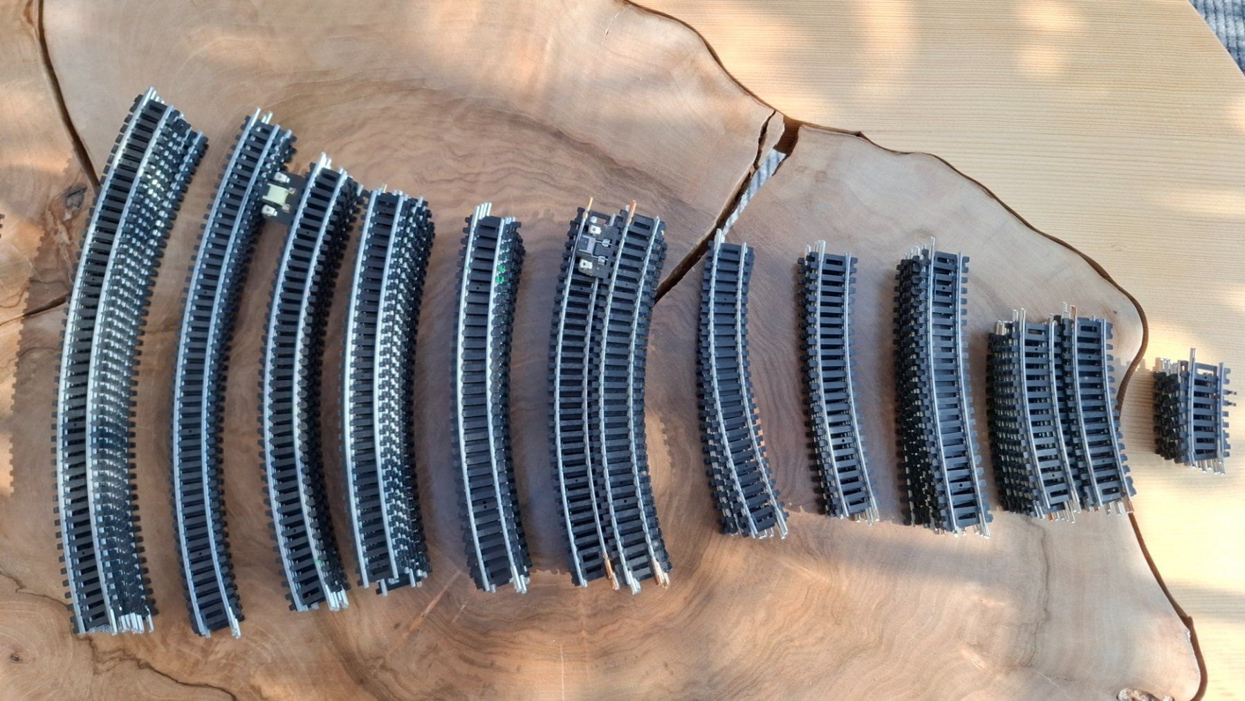 Lima Modelleisenbahnen: Lima Schienen, Weichen, Trafo, 30 M. Gleise – Gebraucht aus Reinach AG von Erohart