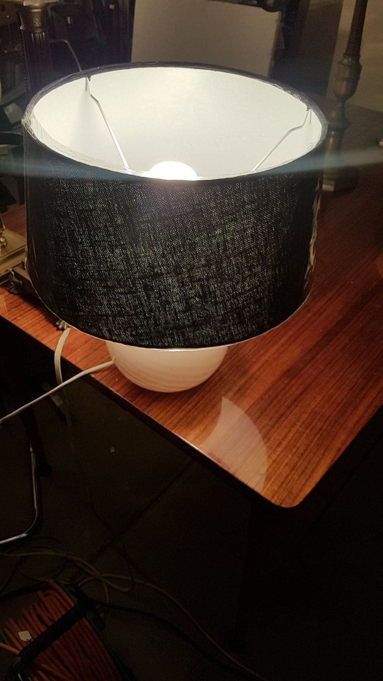 Lampade: Tischlampe in stilvollem Design – Usato da Basel venduto da Jcva 1