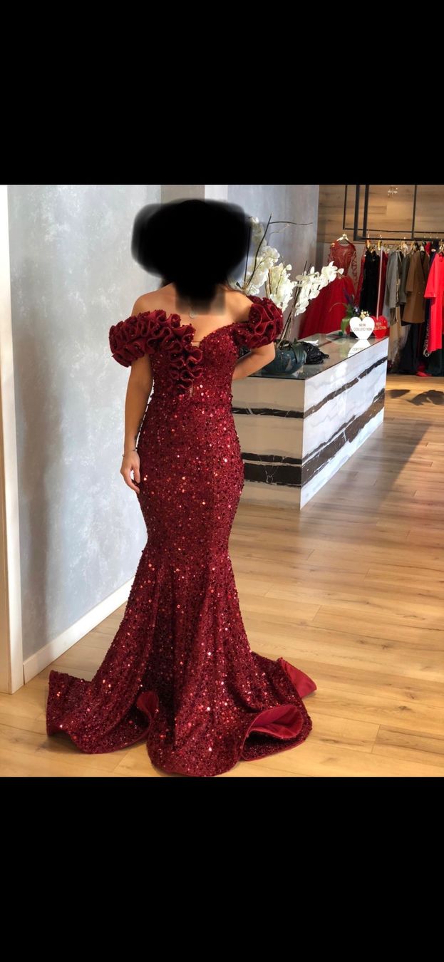 Vestiti: Neues Abendkleid – Nuovo (secondo la descrizione) da Dietikon venduto da Akil03