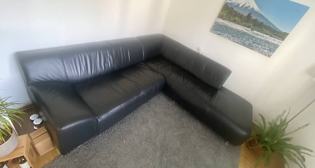 Sofas: Ecksofa aus Leder – Gebraucht aus Biel/Bienne von cha_67yz