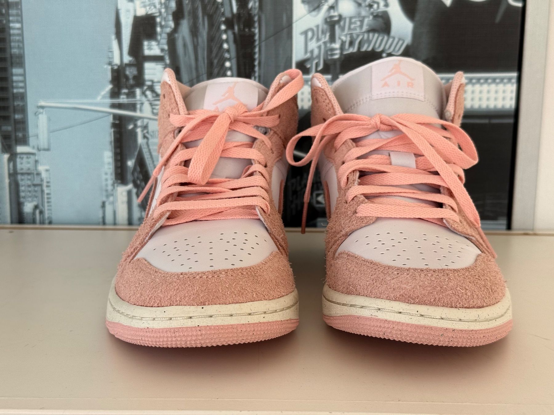 Jordan Scarpe da uomo: Air Jordan 1 Mid Grösse 42 – Usato da Kilchberg ZH venduto da KellerCI
