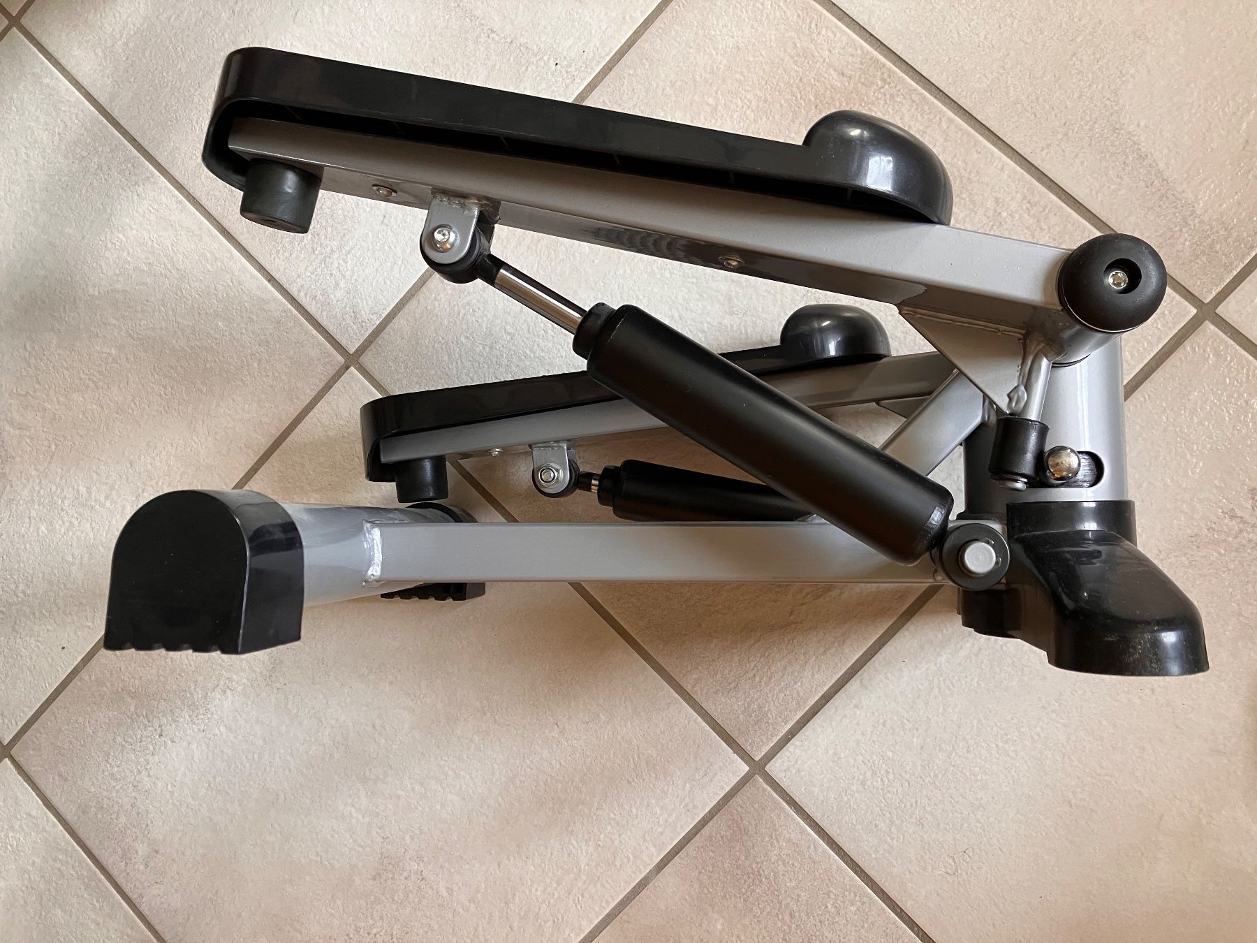 Hometrainer: Mini stepper * Renforcement musculaire du bas du corps – Usato da St-Triphon venduto da chamaclinea 2