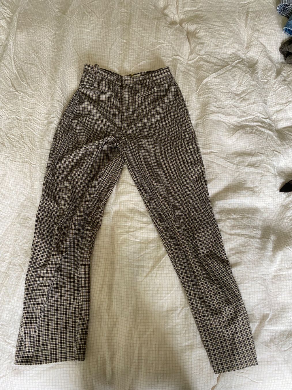 Pantaloni: pantalon tissu vintage – Usato da pont-la-ville venduto da dia_tt5h