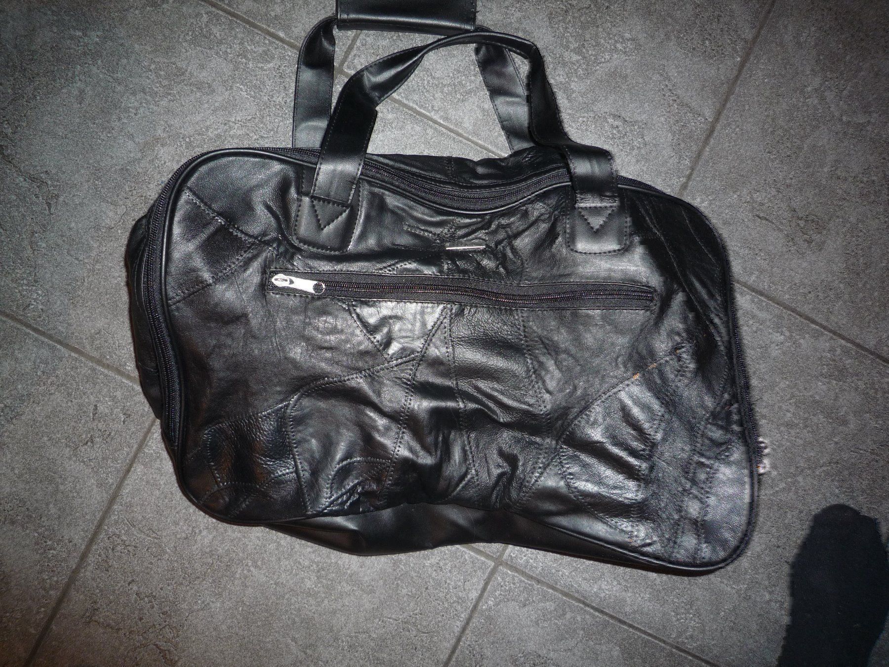 Sacs femmes: TASCHE – D'occasion à Andwil SG par schmei