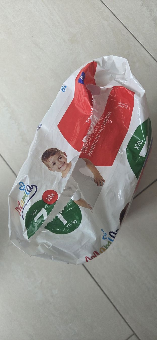Secchi per pannolini & Pannolini: Aldi Mamia 25 Premium Pants Windeln XXL – Usato da Beinwil am See venduto da gabipetrovay 2