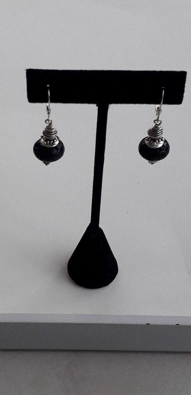 Orecchini pendenti & Orecchini a lobo: Silber Ohrhänger mit Lavastein – Nuovo e nell'imballaggio originale da Winistorf venduto da acreativ 2