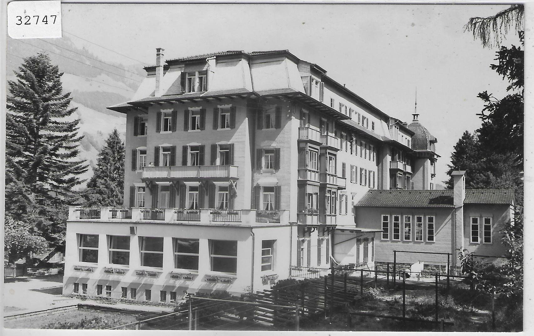 Cartoline postali: Lungern - Haus St. Josef – Usato da Ettingen venduto da Kartenplanet
