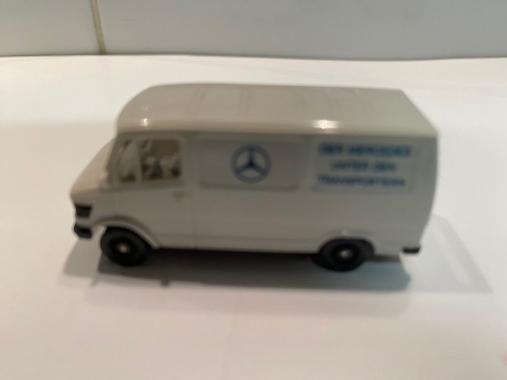 Mercedes-Benz 280-282 Kasten Wiking 1-87 221 5