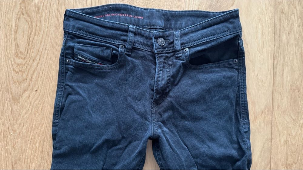 Jeans: Diesel Sleenker Jeans ! Gr. W28 L30 ! Schwarz ! Vintage ! – Usato da Zürich venduto da Lyiss 1