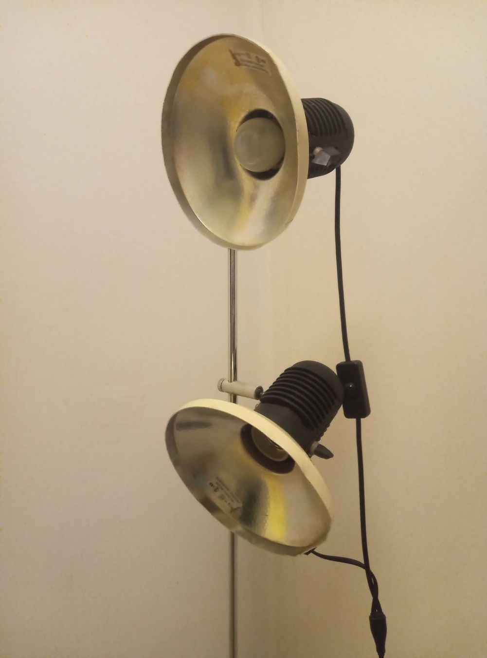 Lampen: Lampadaire sur pied vintage – Gebraucht aus Bienne von Daniel_Schader