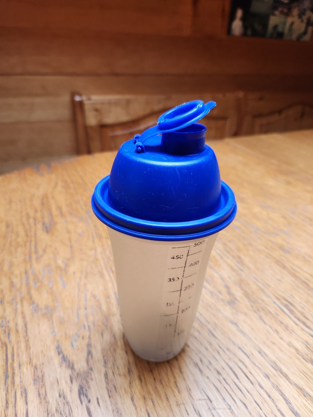 Tupperware Contenitori & Simili: Tupperware Shaker 500ml mit Teiler Weiss oder Blau – Usato da Gstaad venduto da Kuhstall-2026 8