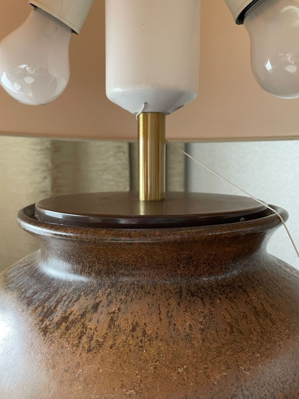 Lampade: Lampe mit Keramikvase (Stoffschirm) – Usato da Zürich venduto da plumita 2