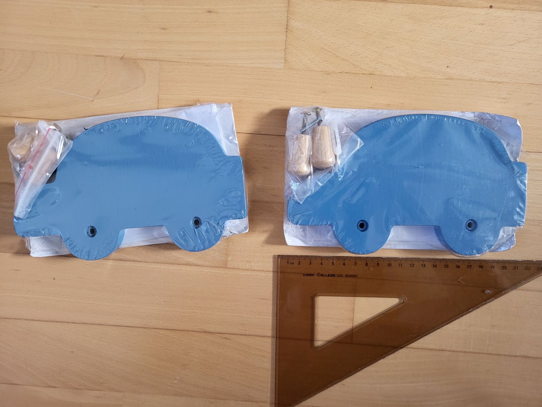 Ferramenta: Patère enfant – Nuovo e nell'imballaggio originale da Gampelen venduto da cli_2thg