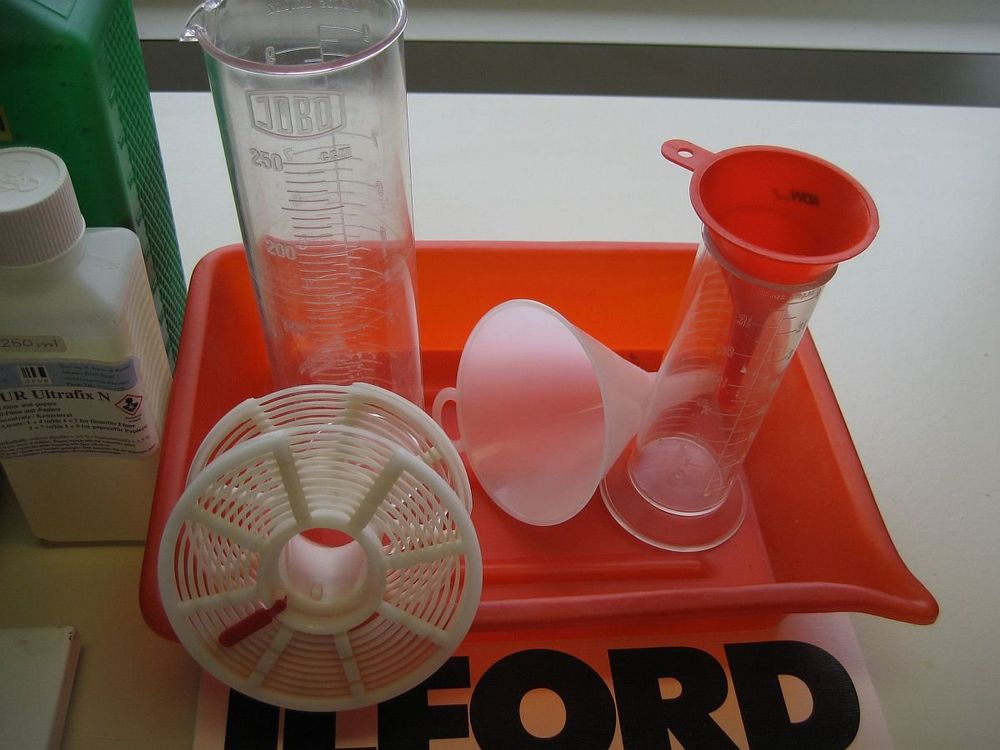 Diverses Zubehör für die schwarz/weiss FilmEntwicklung Kaufen auf Ricardo