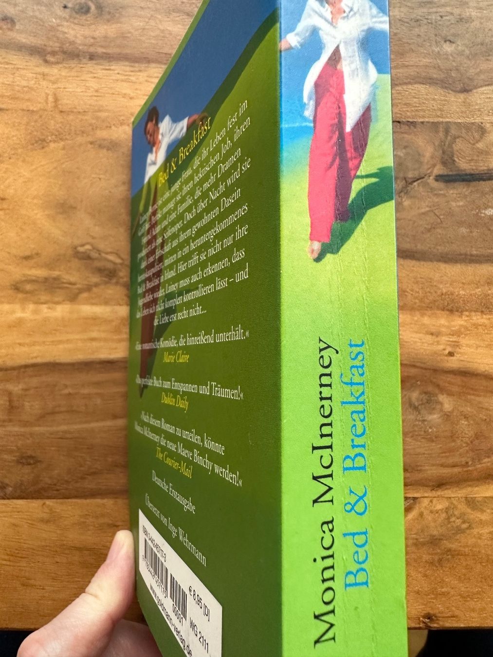 Libri: Monica McInerney - Bed & Breakfast – Usato da Horgen venduto da flyingpenguin2000 2