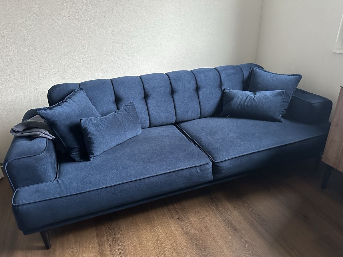 Sofas: ISTIKBAL Sofa mit Schlaffunktion – D'occasion à Weiningen TG par MelCen96