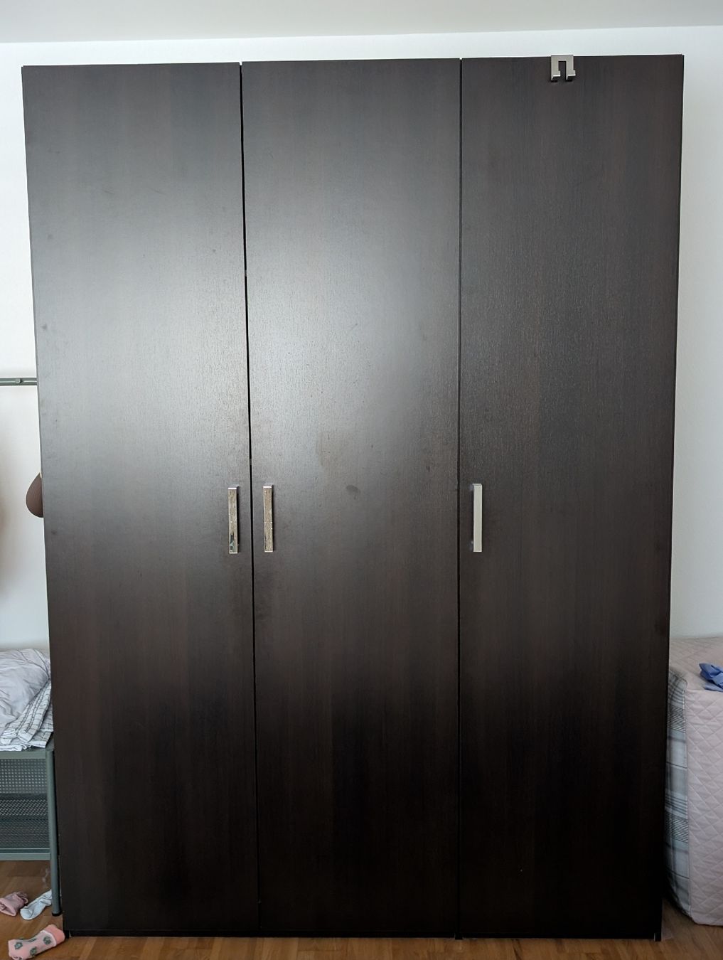 Armoires: Kleiderschrank – D'occasion à Winterthur par Ilyas1988