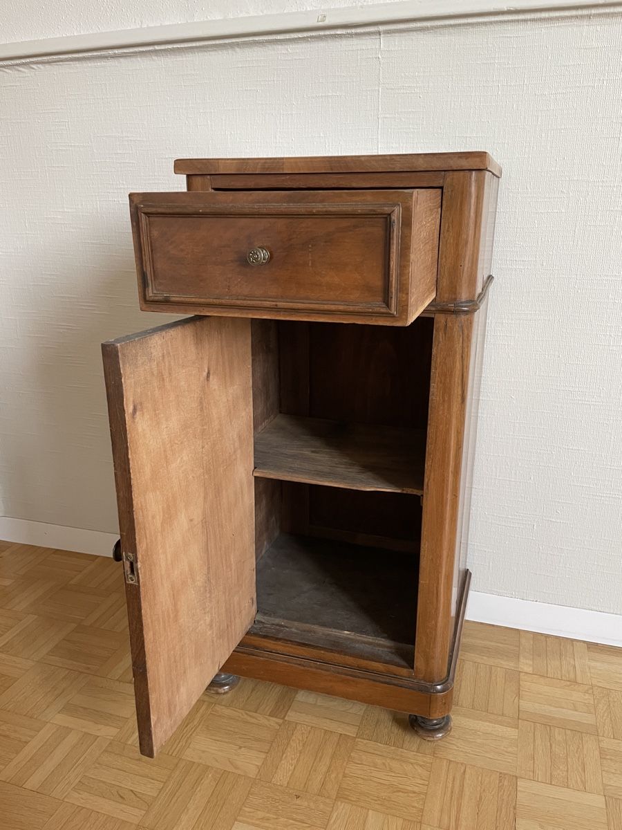 Kommoden: Antike Holzkommode mit Schublade und Türe – Gebraucht aus Winterthur von Zickler 2