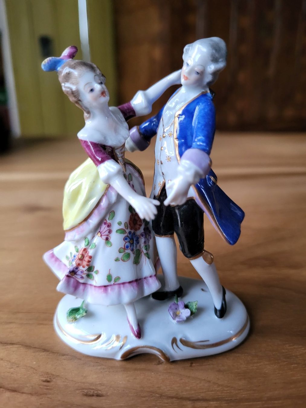 Porzellan Figur, Tanzendes Rokokopaar, Dresden 1762 (Gebraucht) in St. Gallen für CHF 50 – nur Abholung auf Ricardo kaufen