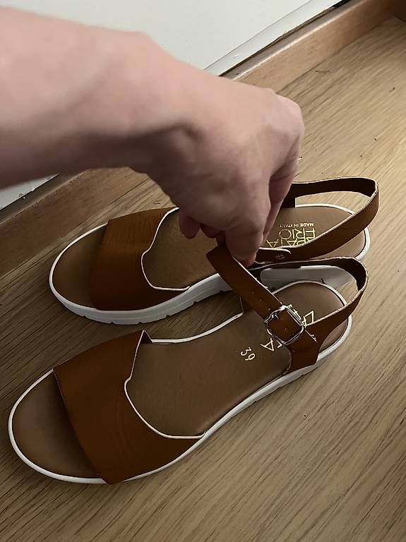Scarpe da donna: Sandali donna nr 39 – Usato da Locarno venduto da igu_7ppg