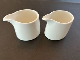 2 elegante Bauscher Germany Milchkännchen ( cruches )