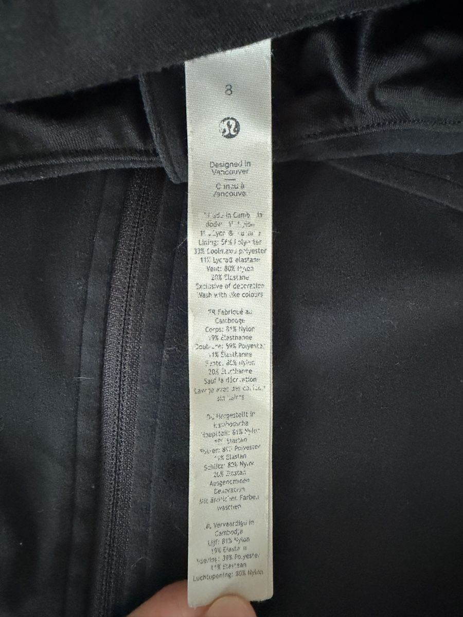 Lululemon Giacche: Lululemon Define Jacke in schwarz – Nuovo (secondo la descrizione) da Laufen venduto da oceanwave. 2