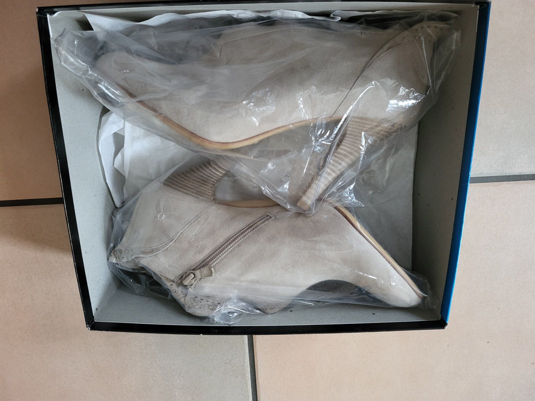 Scarpe da donna: Schuhe – Nuovo e nell'imballaggio originale da Brütten venduto da lle_z7j8