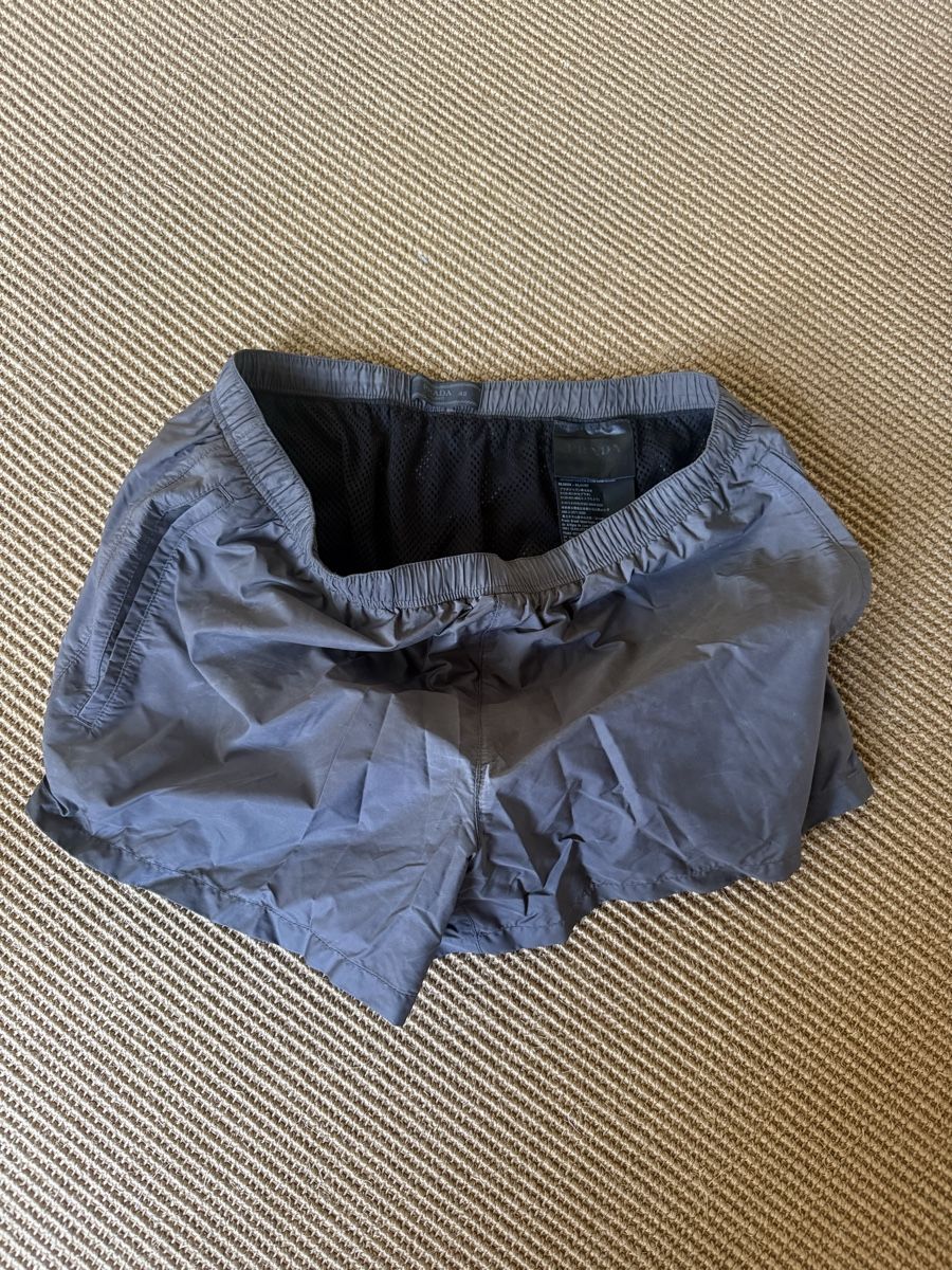 Prada Costumi da bagno: Prada Badehose / Shorts, Gr. 48, Schwarz/ Grau – Usato da Zürich venduto da Ralph12345 2