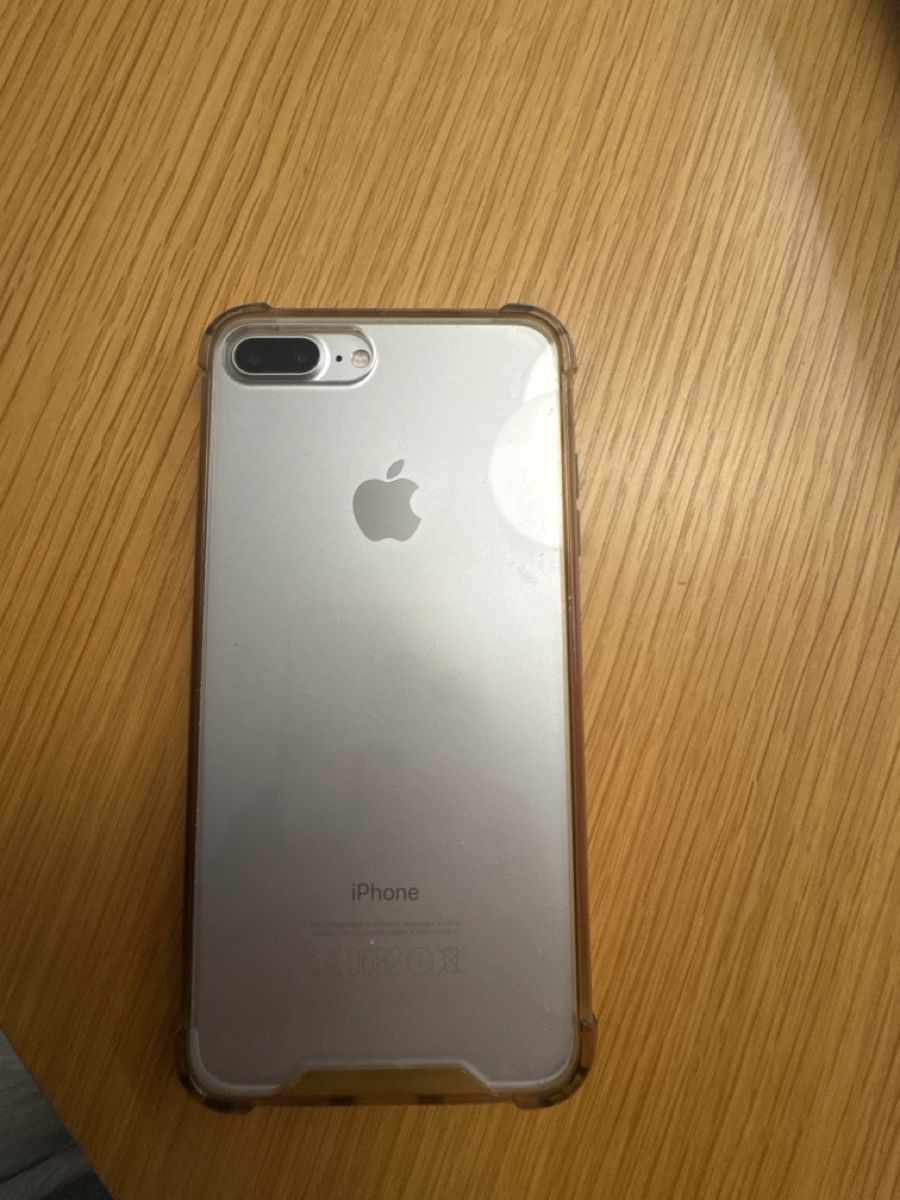 Apple Telefoni cellulari / Smartphones: IPhone 7 Plus 256GB Silver – Usato da Rütihof venduto da ine_6zy5