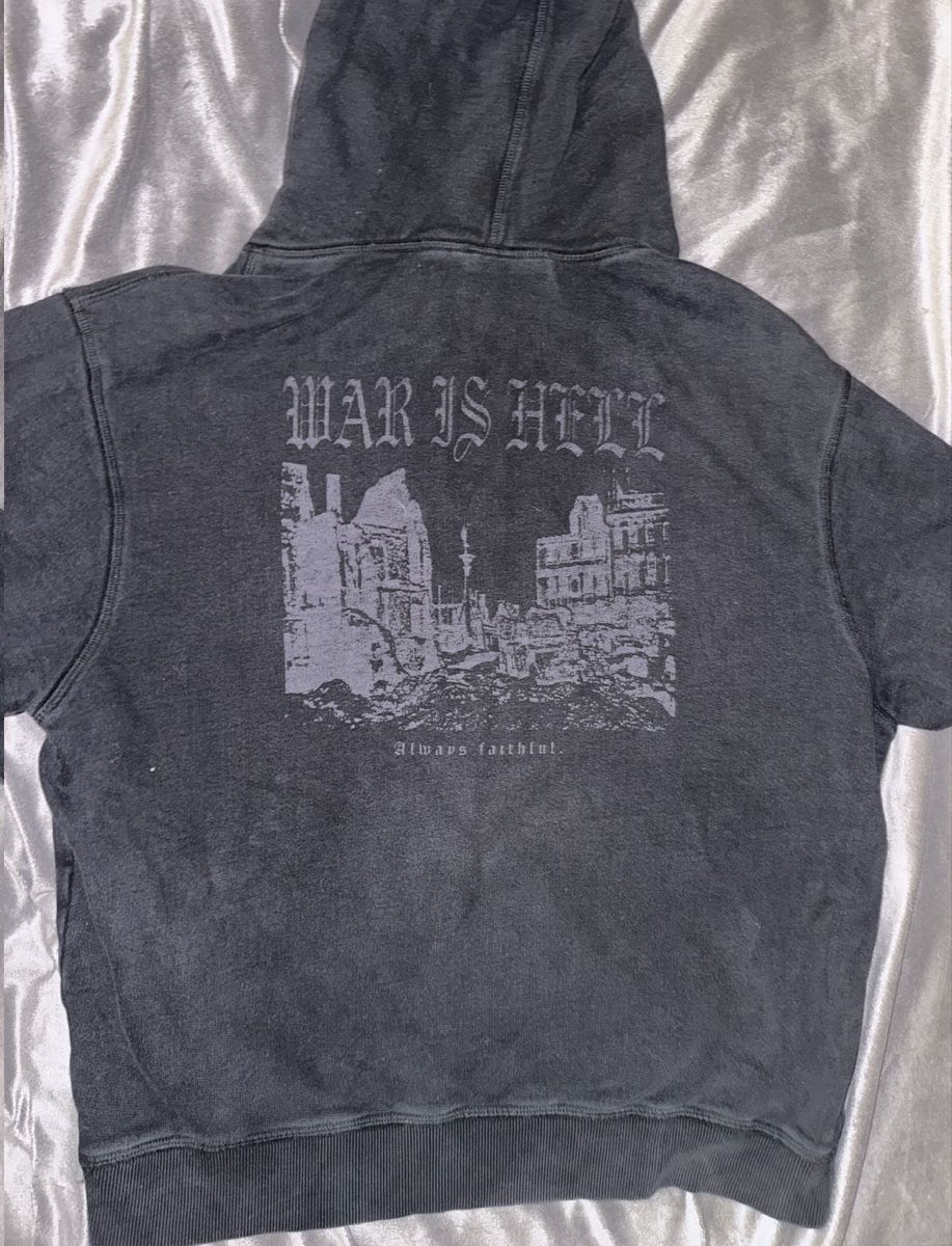 Pulls & Sweat-shirts: WASTED PARIS HOODIE – D'occasion à Muri AG par rah_x6jr 1