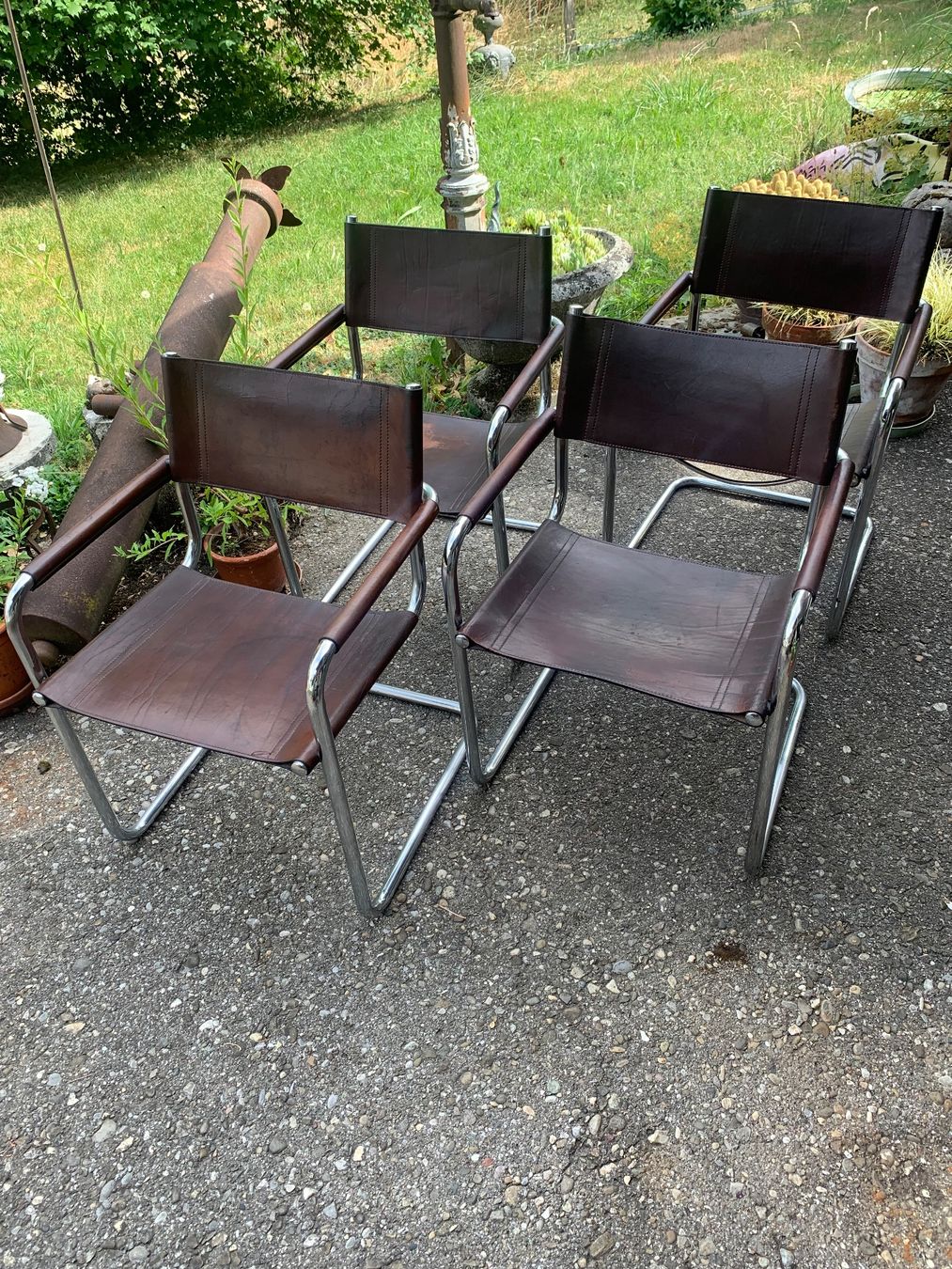 Sedie: 4 alte Freischwinger Stühle Leder – Usato da Bibern SO venduto da wecafra