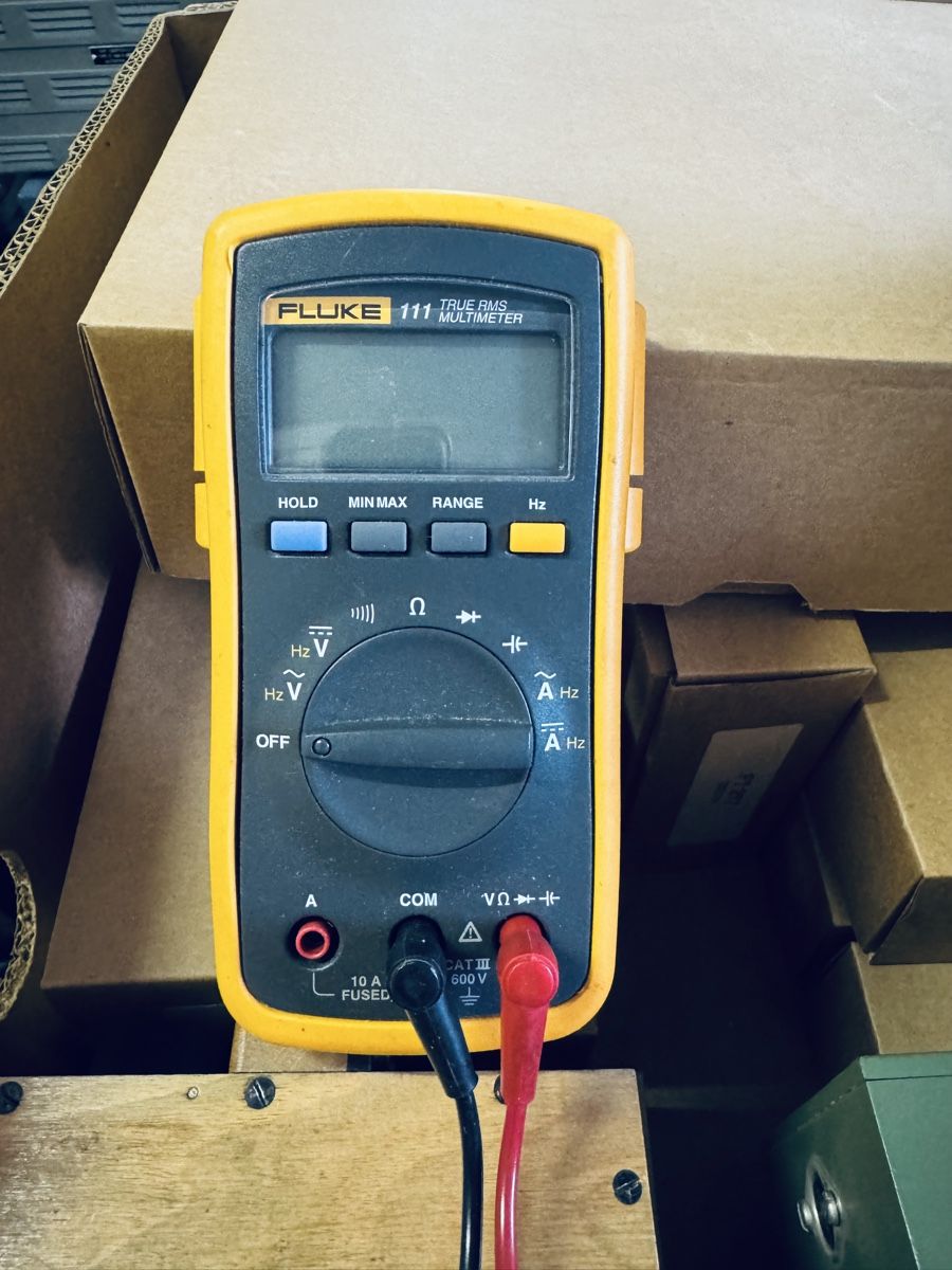 Technique de radiocom: Fluke 111 Multimeter – D'occasion à Sternenberg par Mcfraui