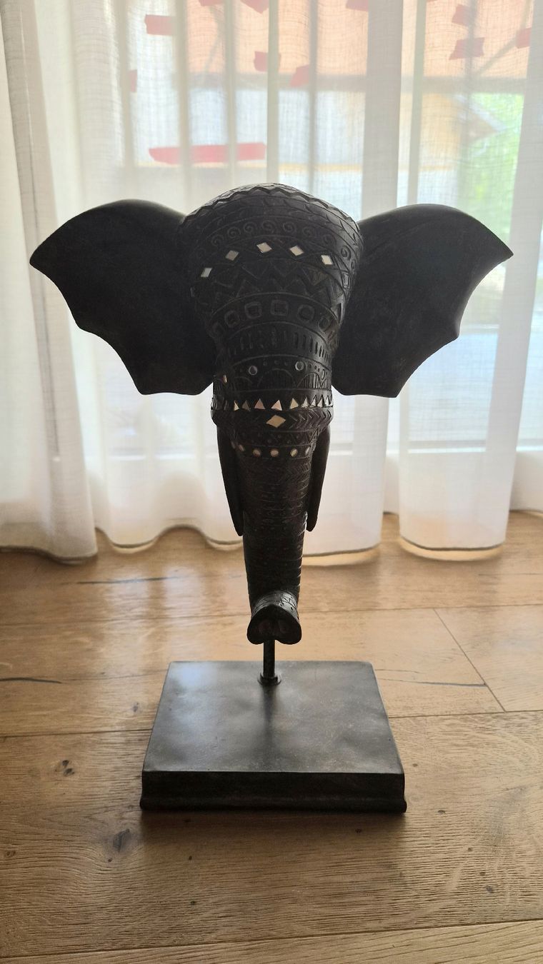 Figuren: Afrikanischer Dekoelefant – Neu (gemäss Beschreibung) aus Buchs SG von Tscherfi 1